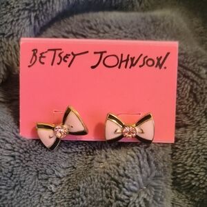 Betsey Johnson White Bow Earrings with Pink Accent Never Worn